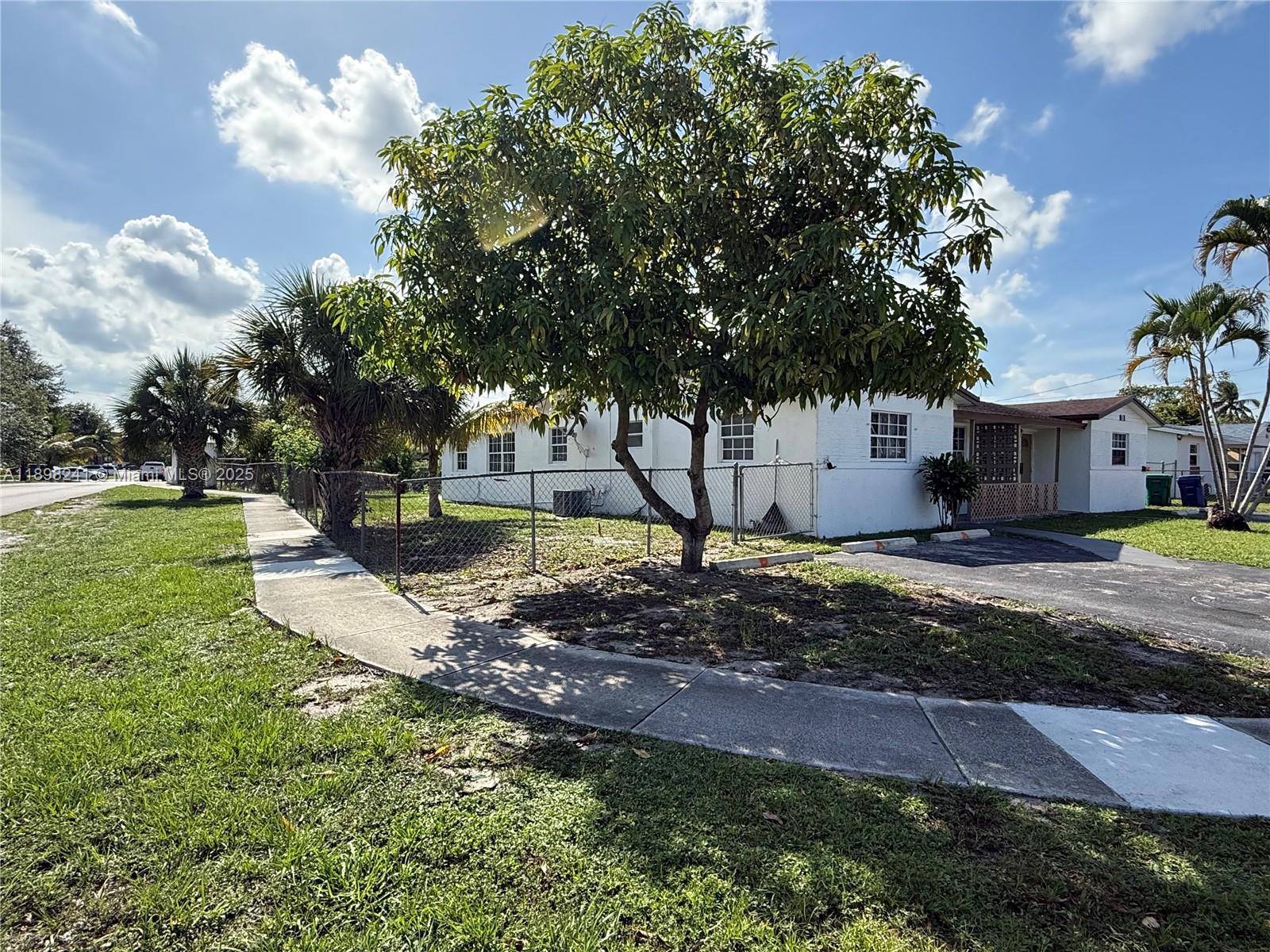 FALCON SUB NO ONE - Residential Lease