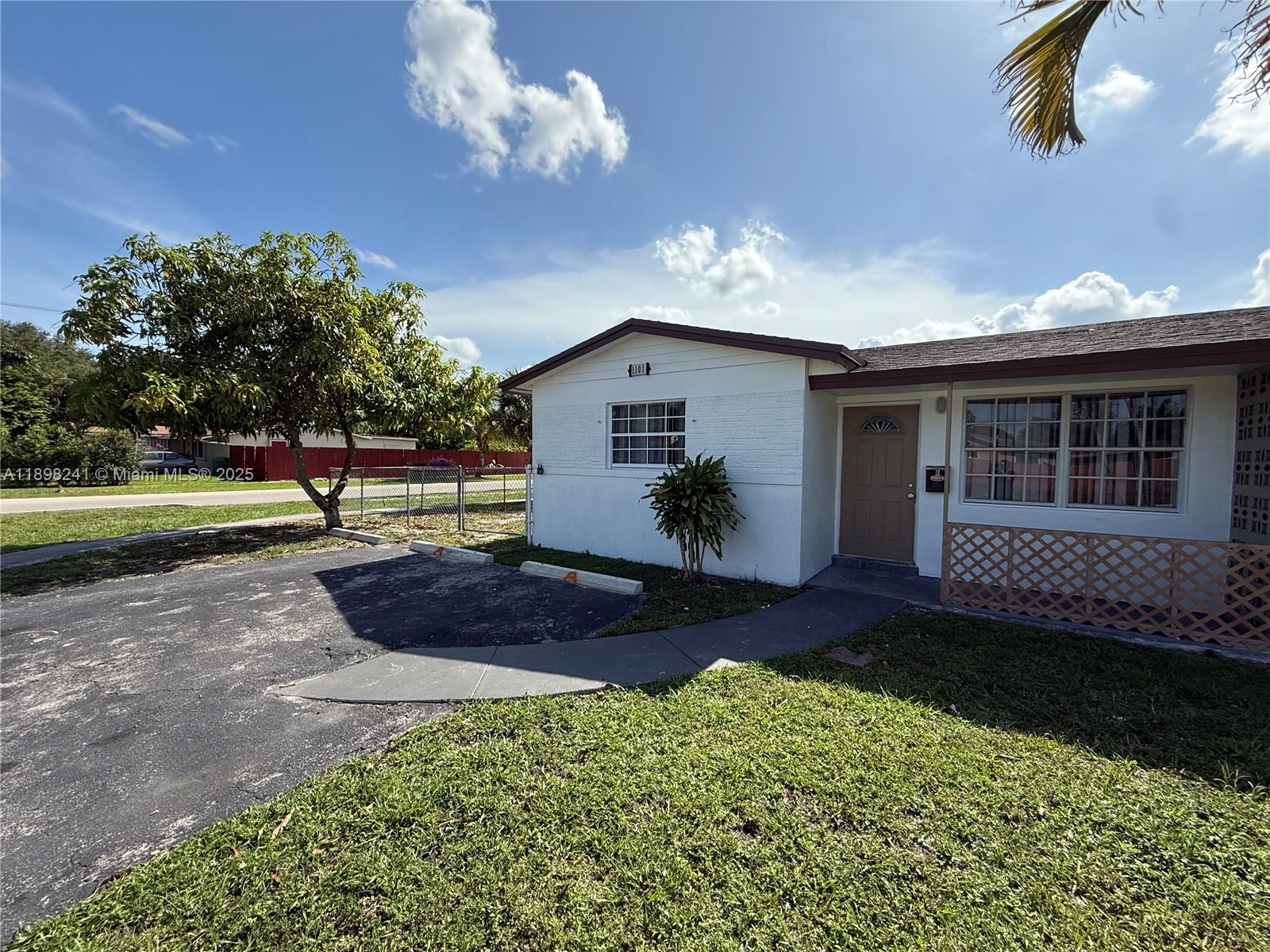 FALCON SUB NO ONE - Residential Lease