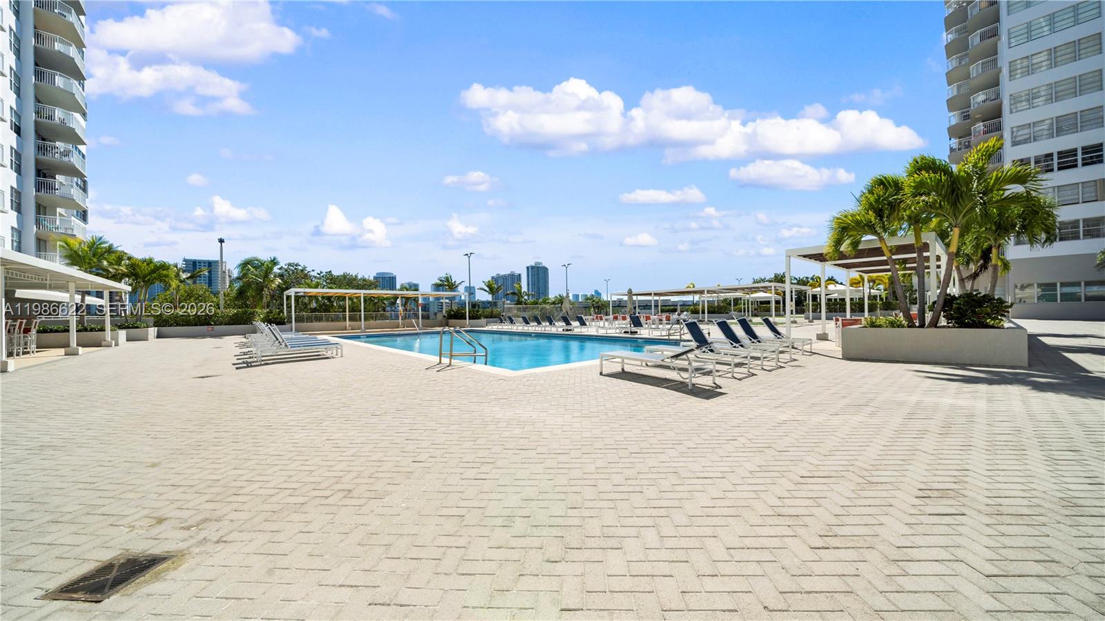 DEL PRADO MARINA - Residential