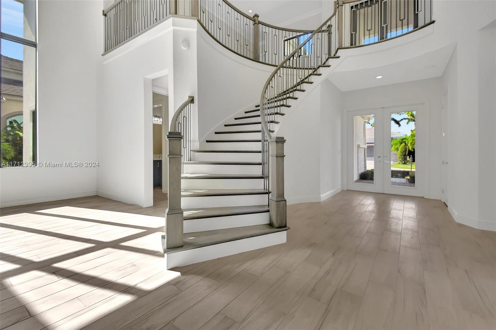 ROYAL PALM POLO PLAT - Residential