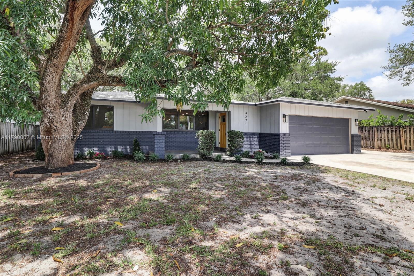 3271 Riverland Rd