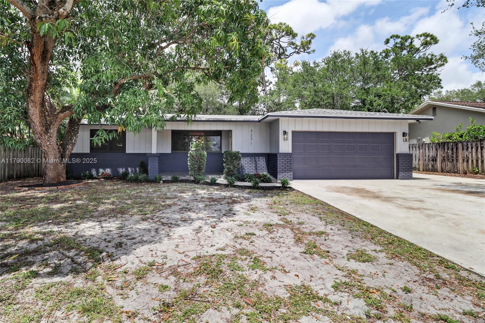 3271 Riverland Rd