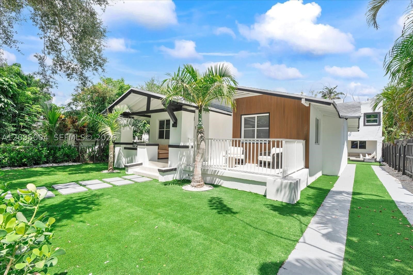 117 NE 48th St 0