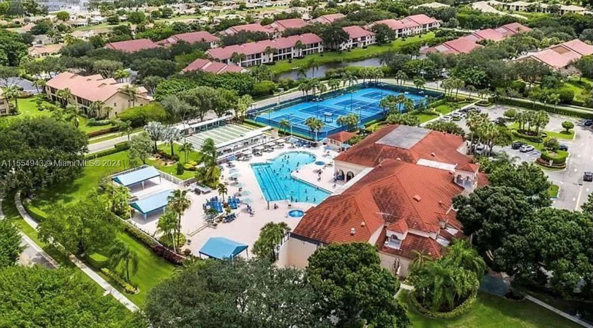 CARRARA VILLAGE CONDO - Residential Lease