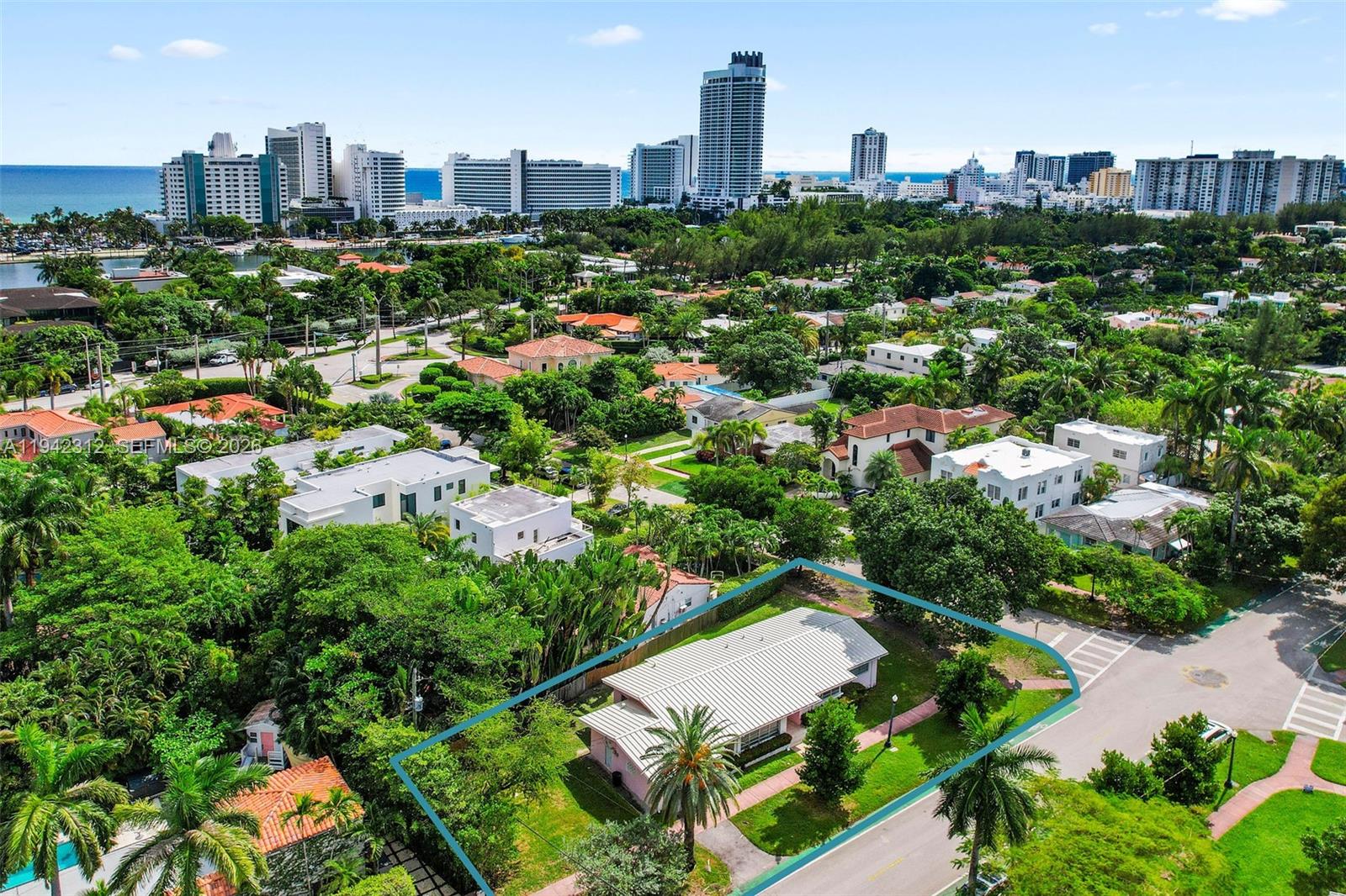 SURPRISE LAKE - Land