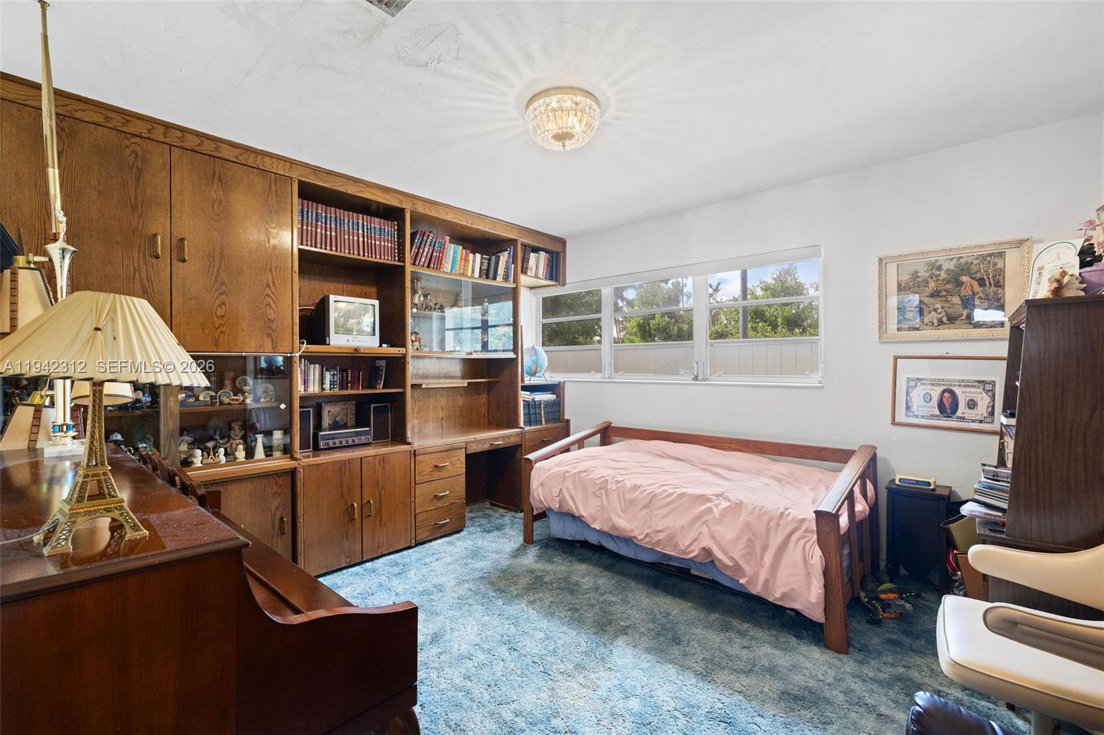 SURPRISE LAKE - Land