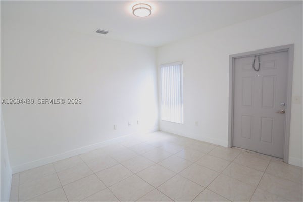6001 NW 182ND LN APT 301, HIALEAH, FL 33015 - Image b20cab7b74ebaca41f5ccafcb83c33ac/2102500448