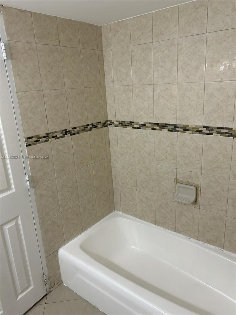 DORAL GARDENS CONDO - Residential Lease
