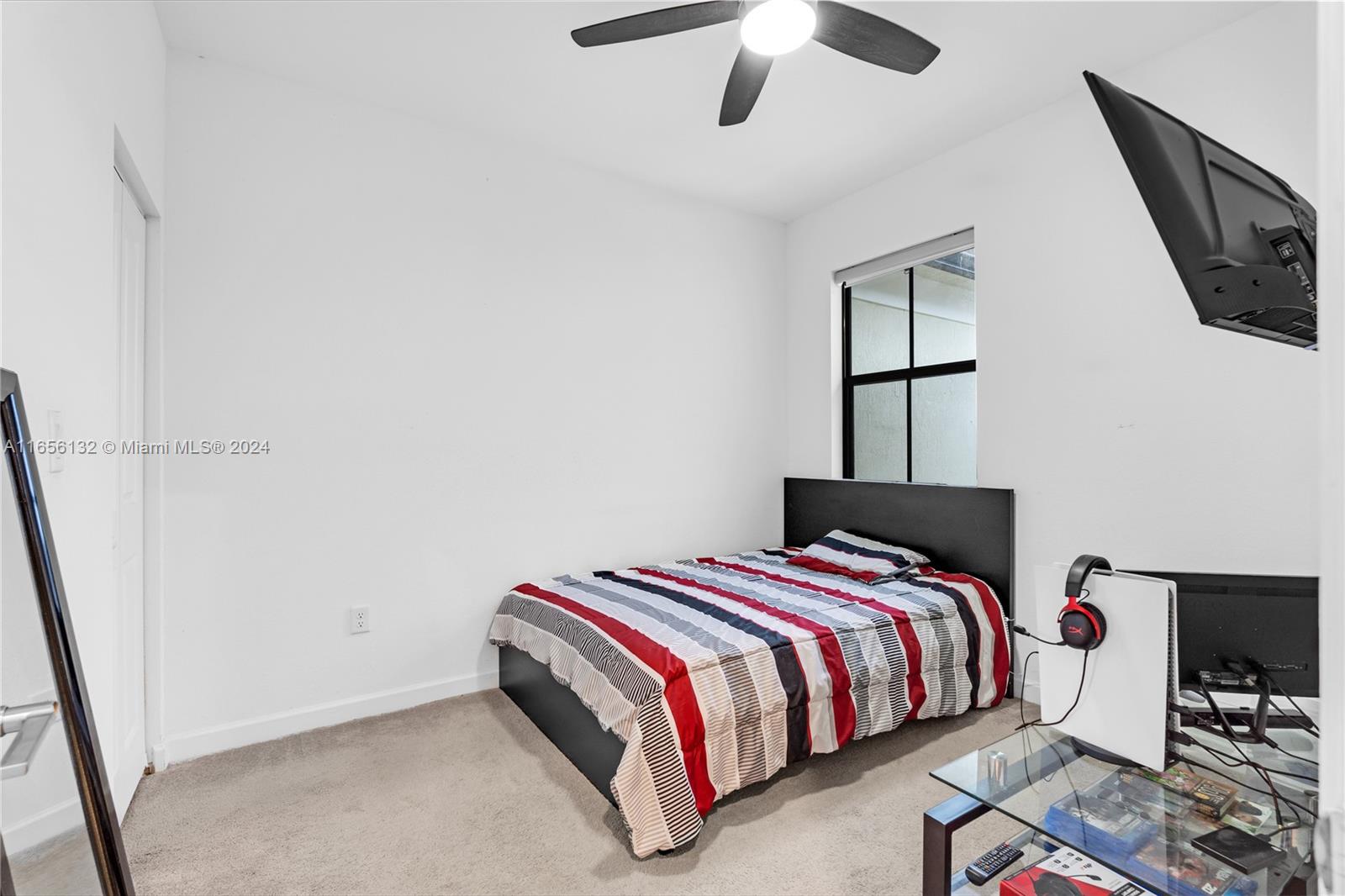 ENCLAVE SOUTH PHASE 1 - Residential