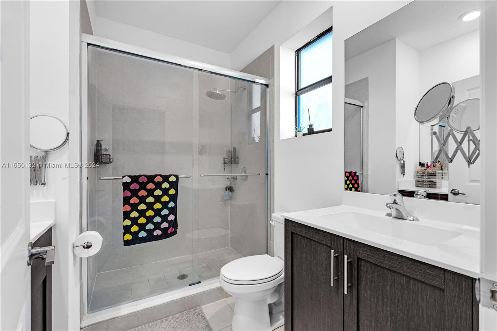 ENCLAVE SOUTH PHASE 1 - Residential