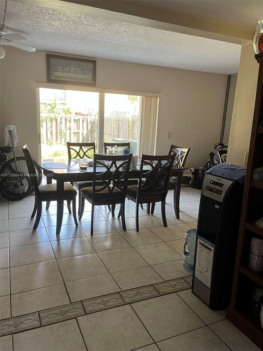BRENTWOOD TOWNHOUSE 1 - Residential