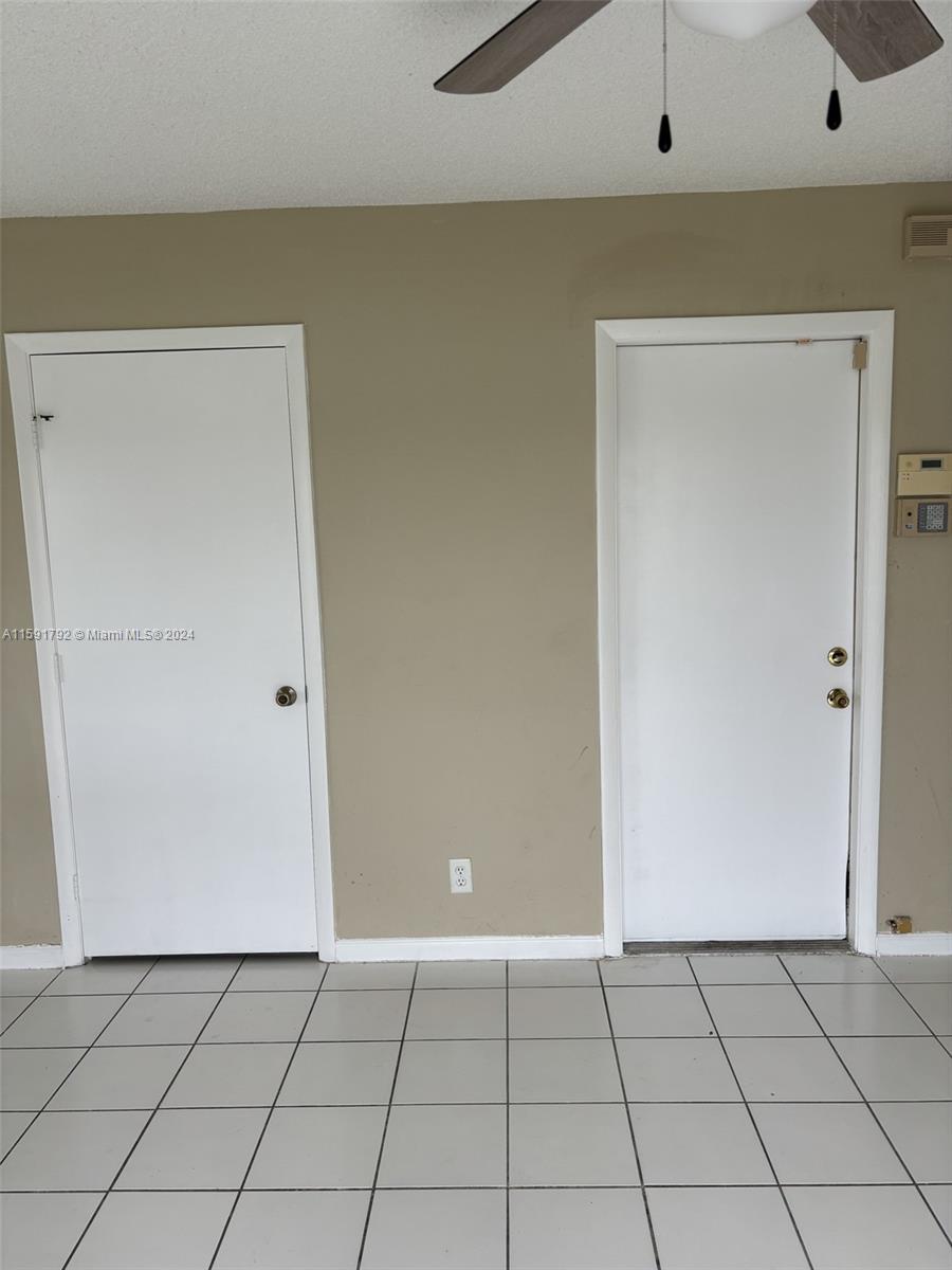 BOCA CHASE TR 4 - Residential