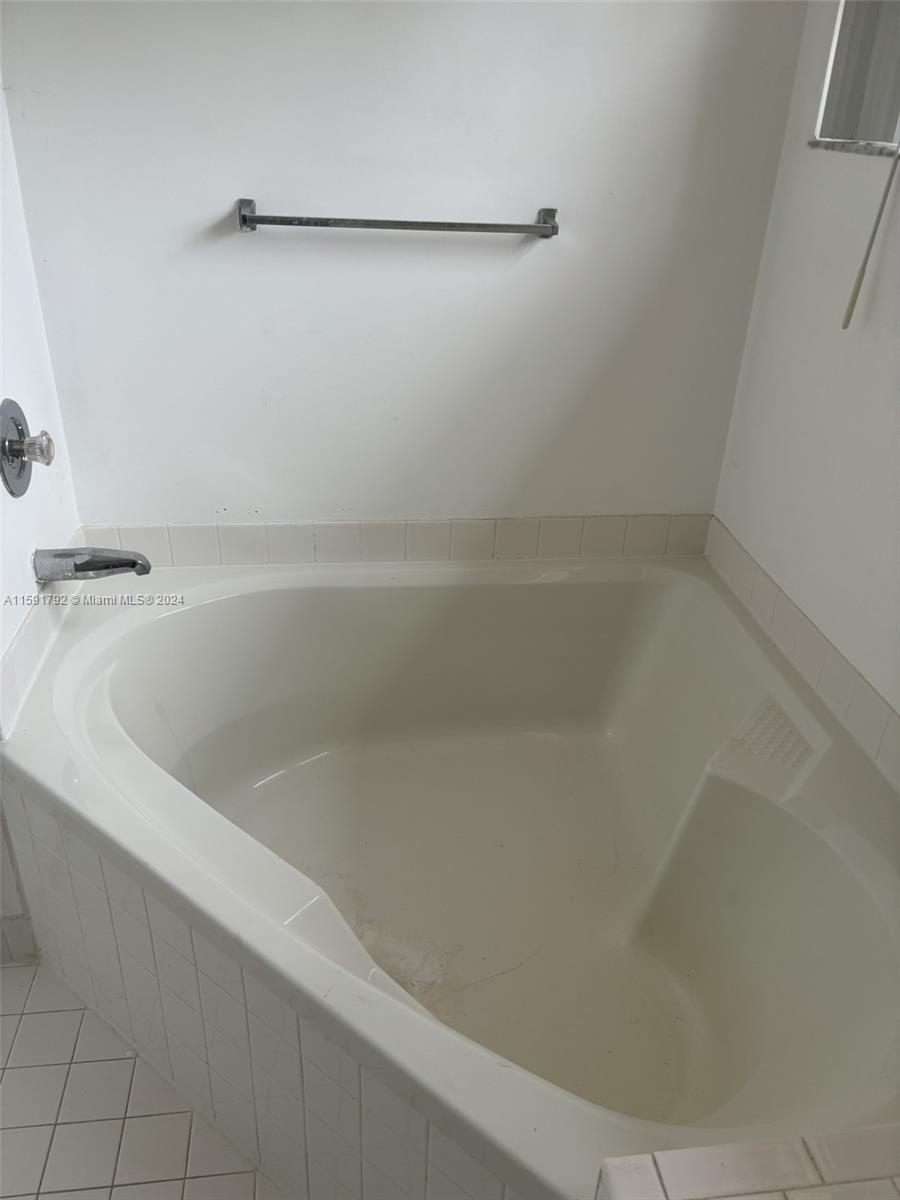 BOCA CHASE TR 4 - Residential