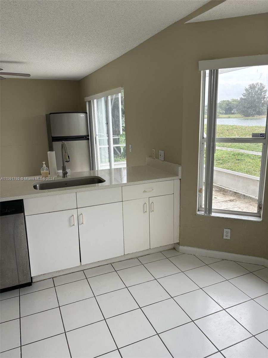 BOCA CHASE TR 4 - Residential