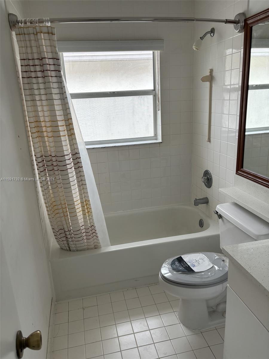 BOCA CHASE TR 4 - Residential