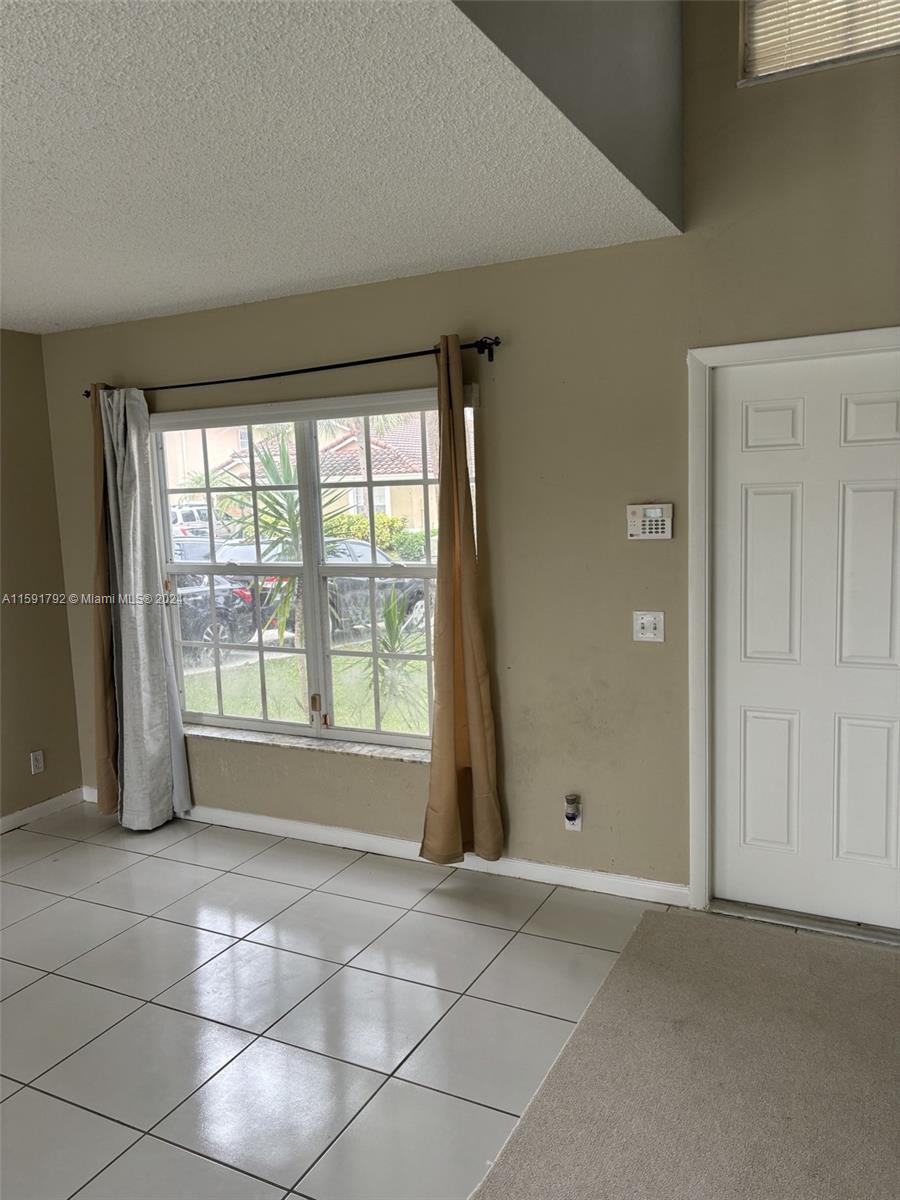 BOCA CHASE TR 4 - Residential
