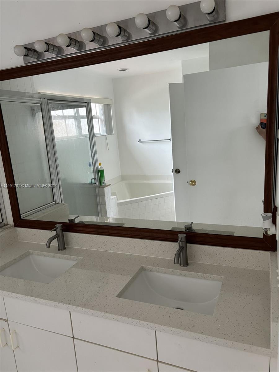 BOCA CHASE TR 4 - Residential