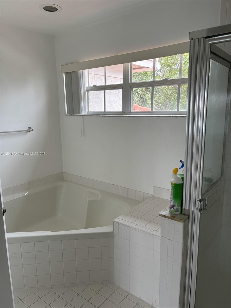 BOCA CHASE TR 4 - Residential