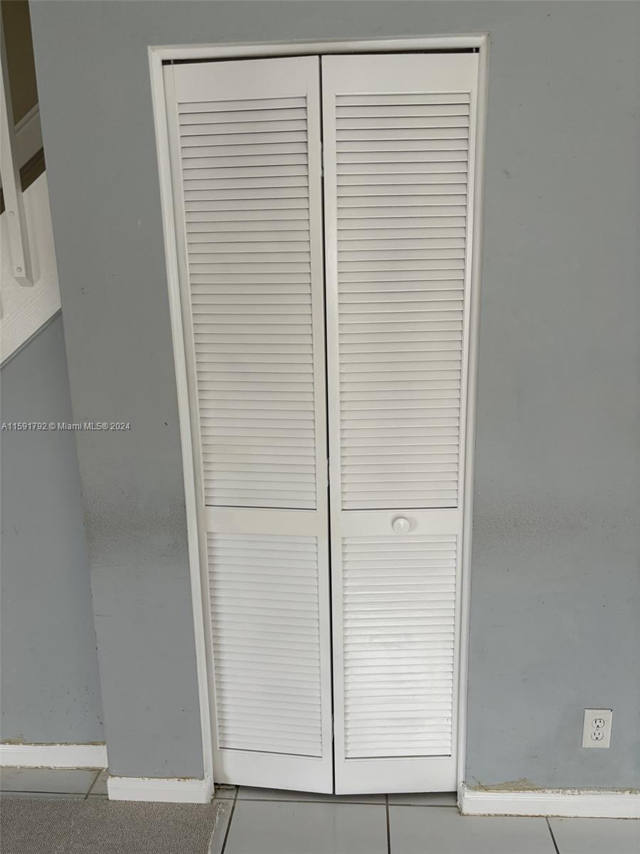 BOCA CHASE TR 4 - Residential