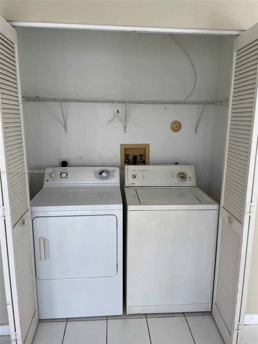 BOCA CHASE TR 4 - Residential