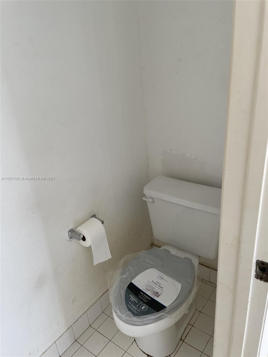 BOCA CHASE TR 4 - Residential