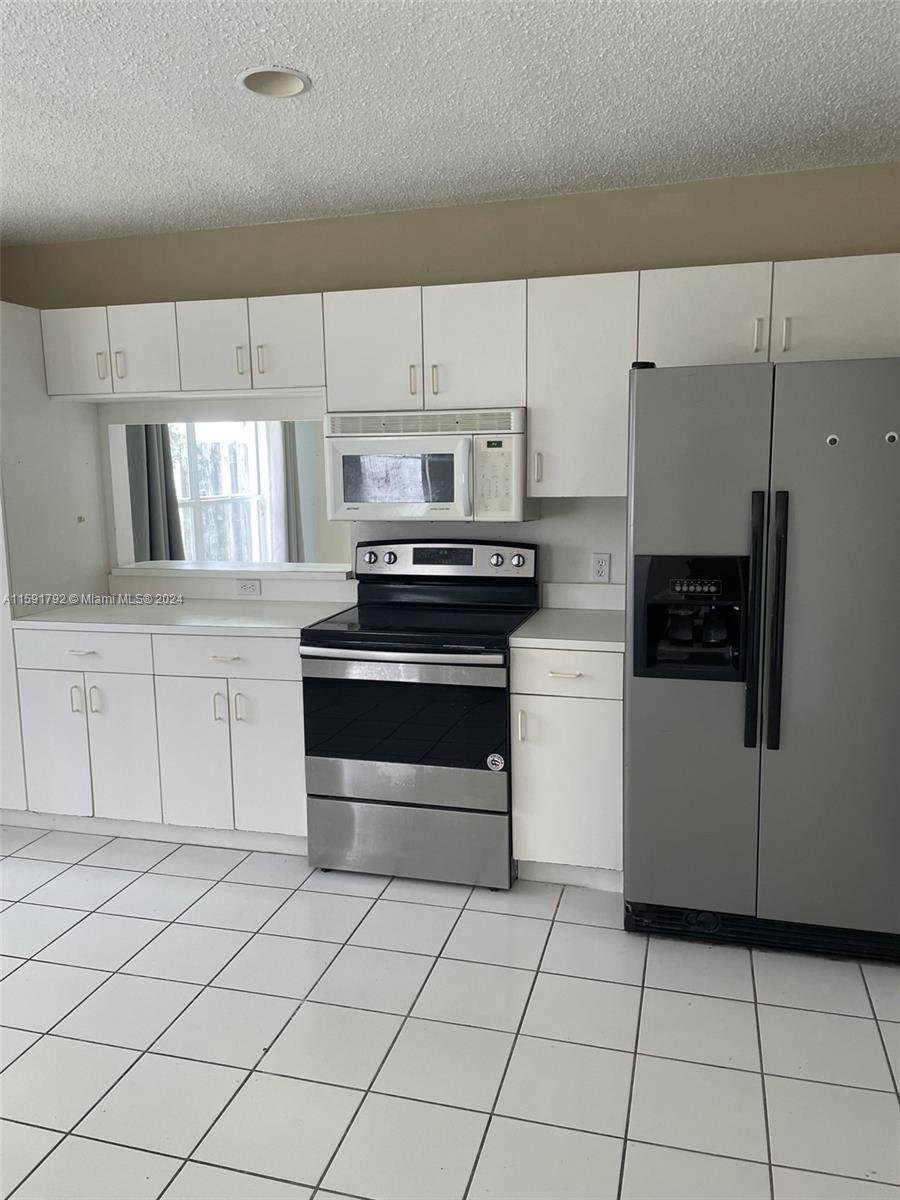 BOCA CHASE TR 4 - Residential
