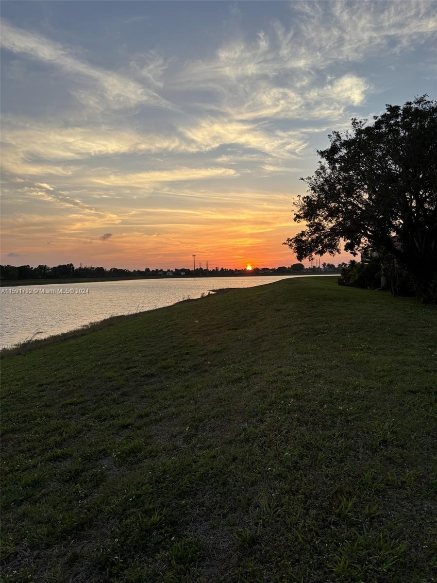 BOCA CHASE TR 4 - Residential
