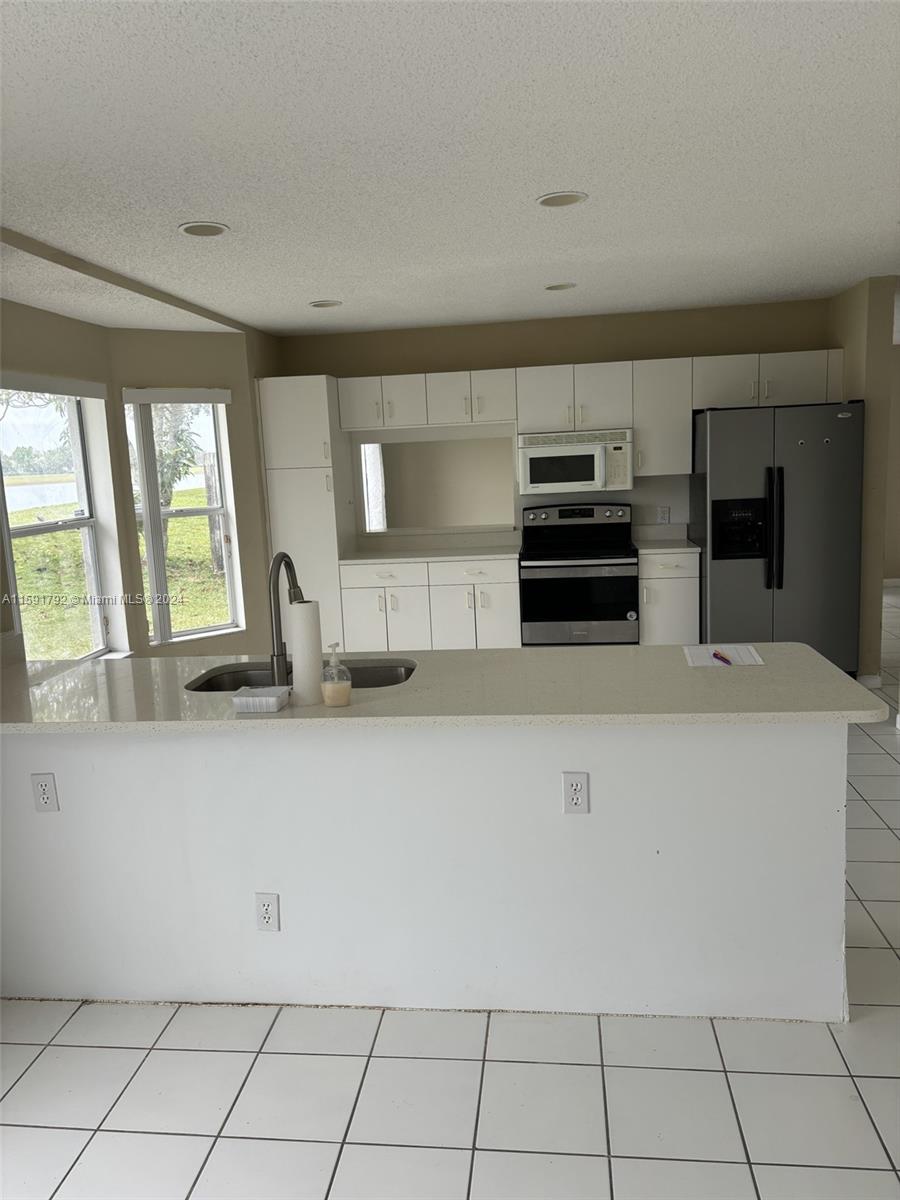 BOCA CHASE TR 4 - Residential
