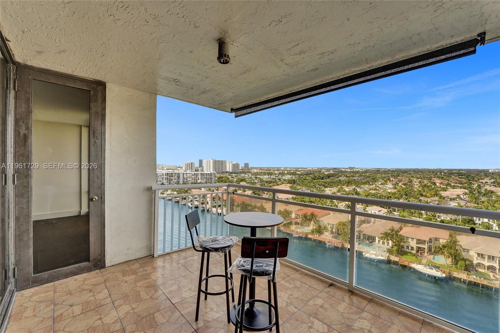 ALLINGTON TOWERS CONDO - Residential