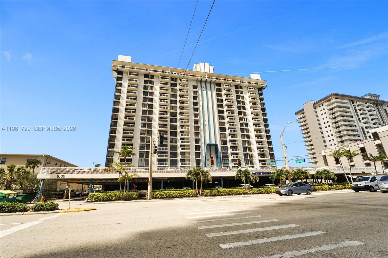 ALLINGTON TOWERS CONDO - Residential