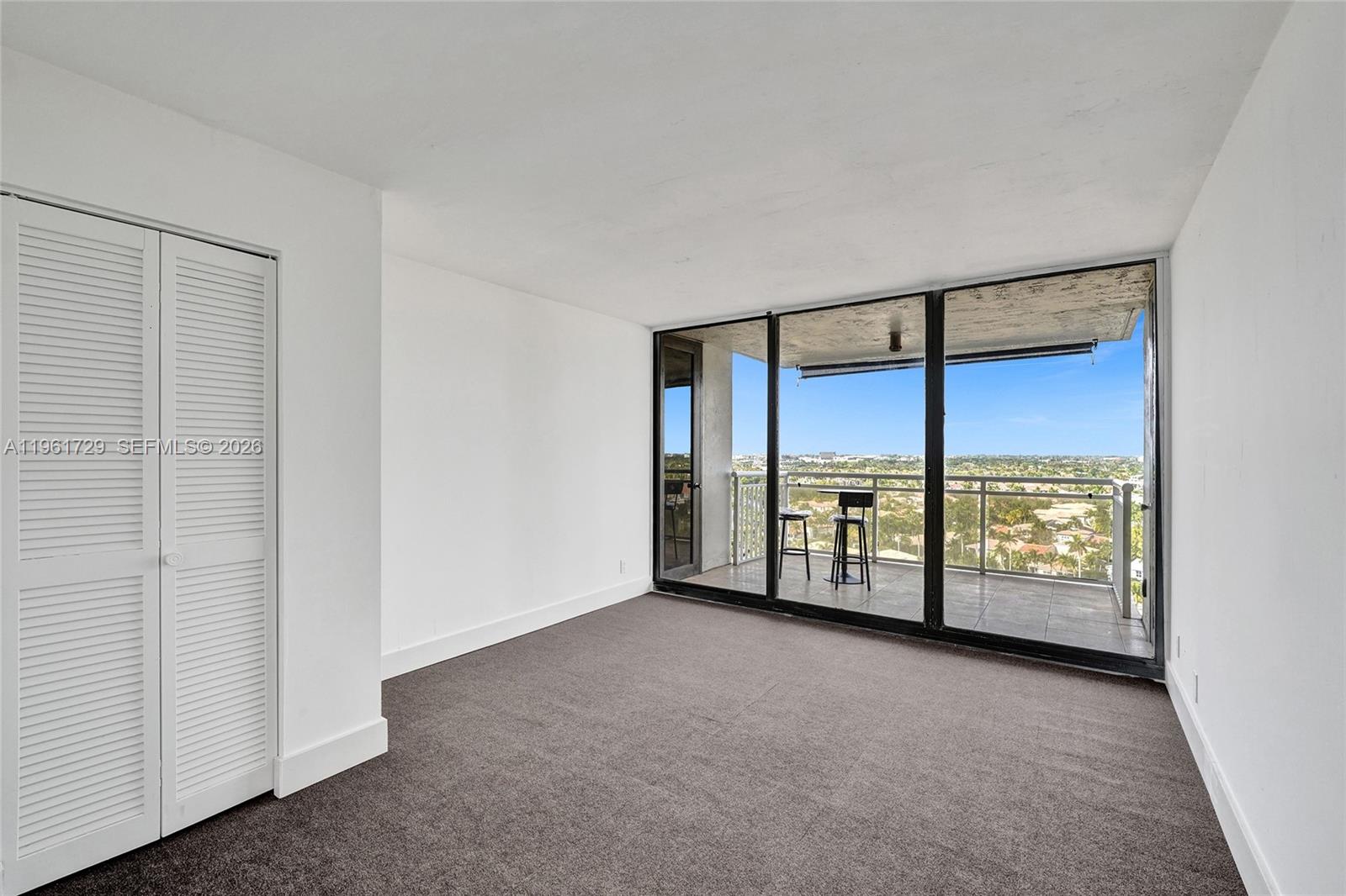 ALLINGTON TOWERS CONDO - Residential