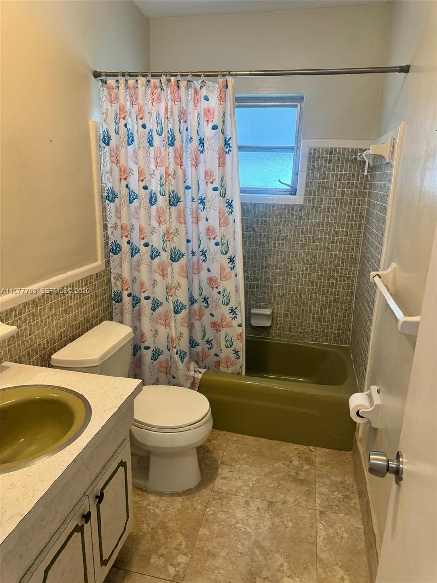 OAKLAND ESTATES 4TH SEC - Residential