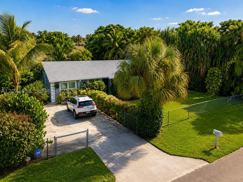Photo of 4806 Orlando Ave, West Palm Beach, FL 33417 (MLS # A12071858)