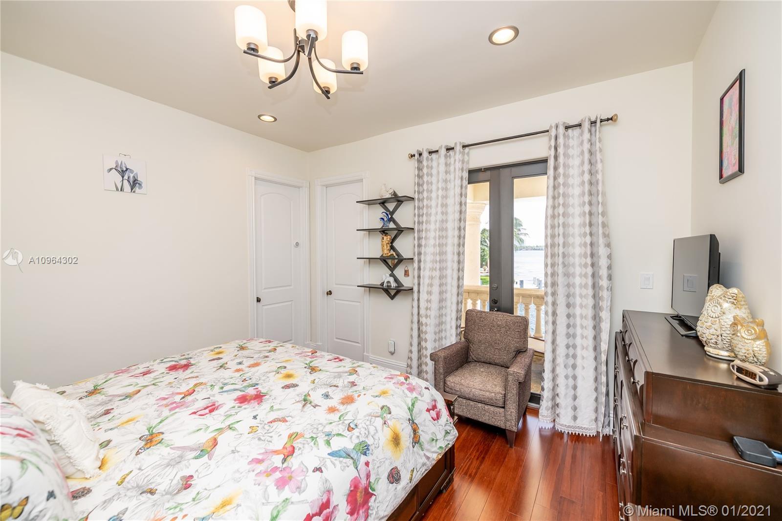 EASTERN SHORES 1ST ADDN - Residential