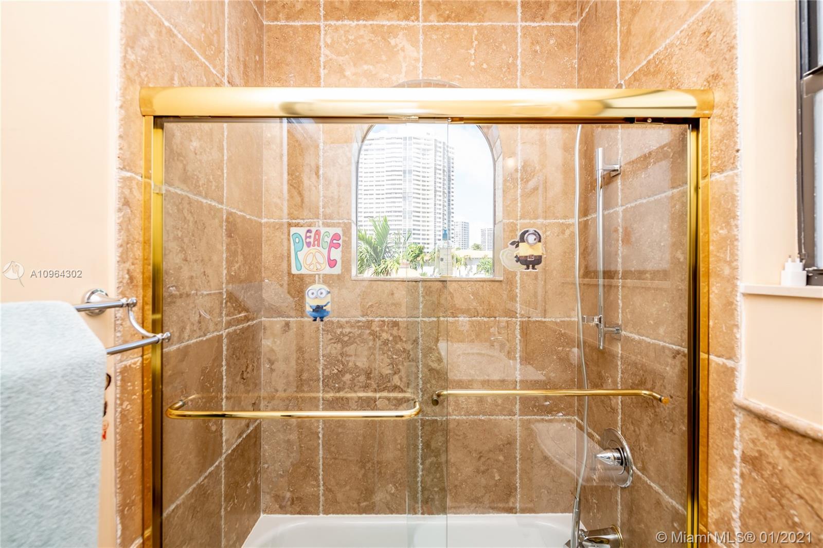 EASTERN SHORES 1ST ADDN - Residential