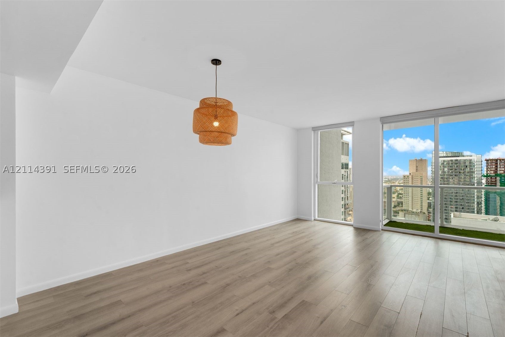 253 NE 2nd St 3706