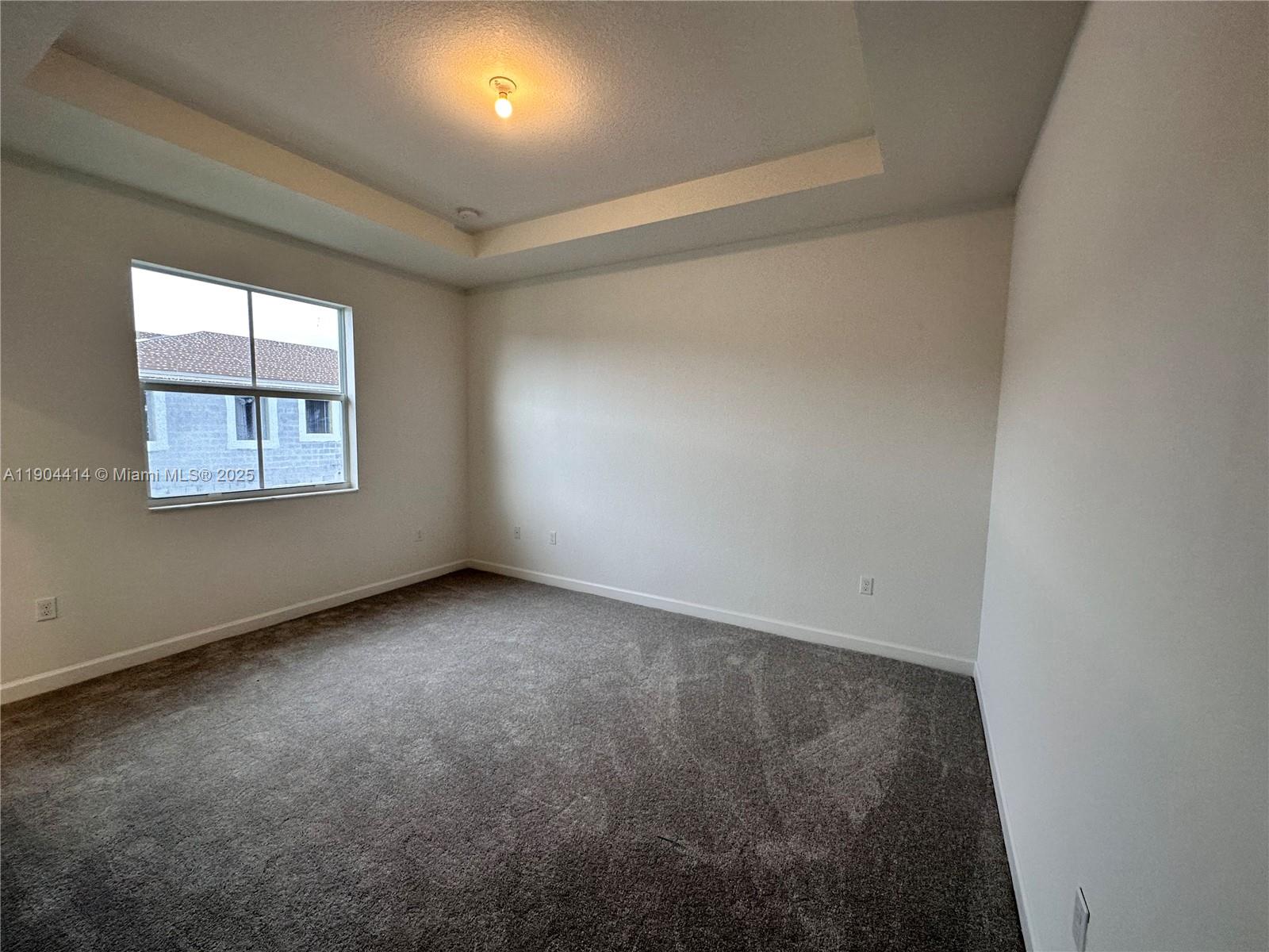 WINDSOR SQUARE - Residential Lease