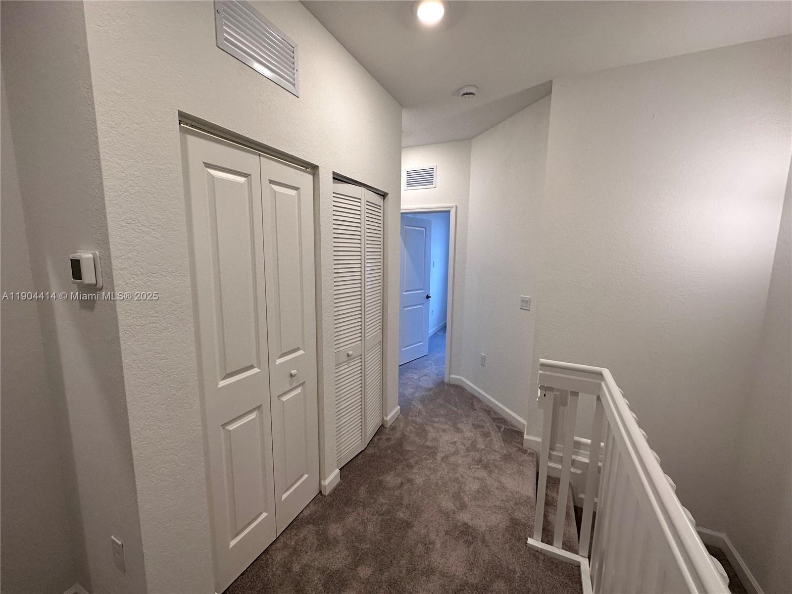 WINDSOR SQUARE - Residential Lease