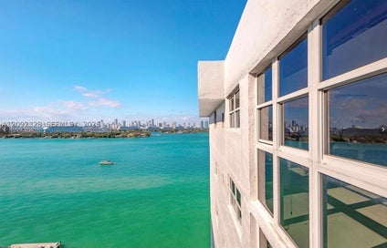 1228 West Ave 1415 Miami Beach FL 33139