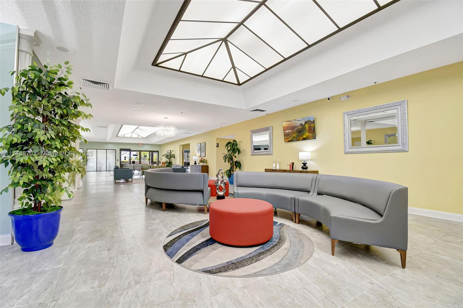 SUNRISE LAKES 210 CONDO - Residential