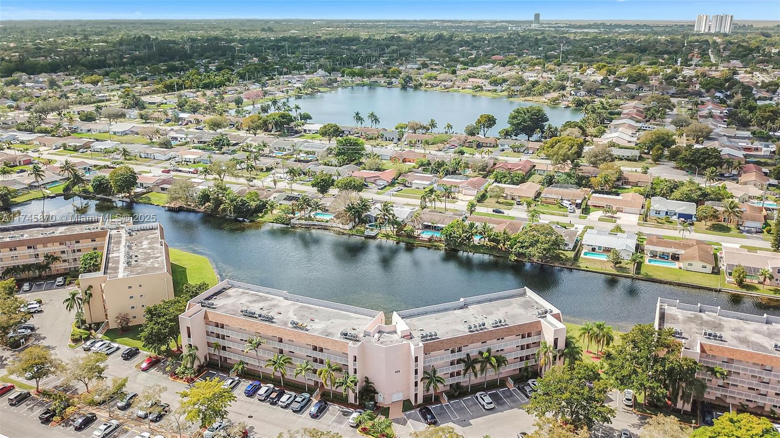 SUNRISE LAKES 210 CONDO - Residential