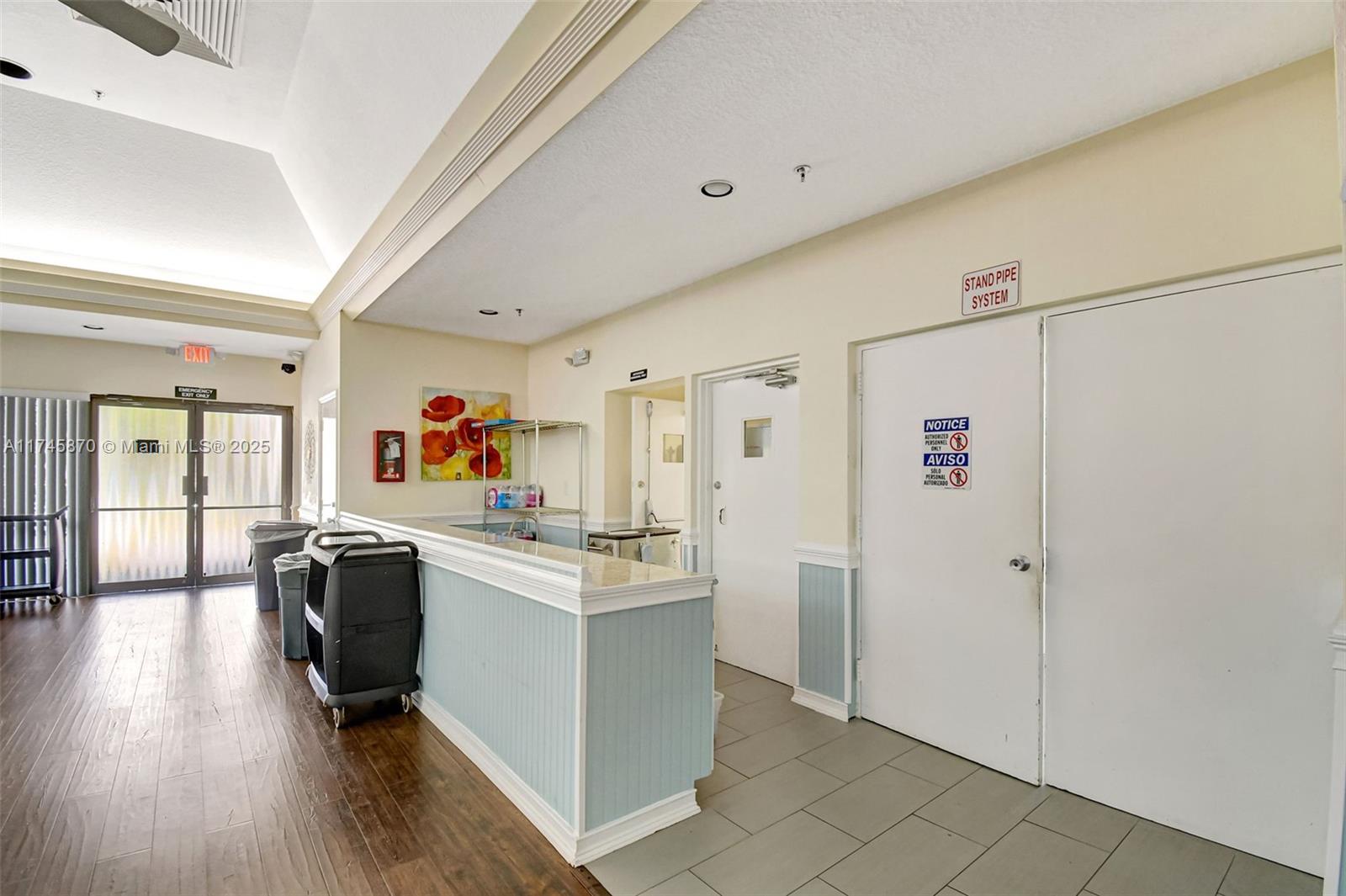 SUNRISE LAKES 210 CONDO - Residential