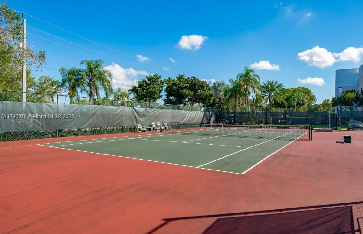 SUNRISE LAKES 210 CONDO - Residential