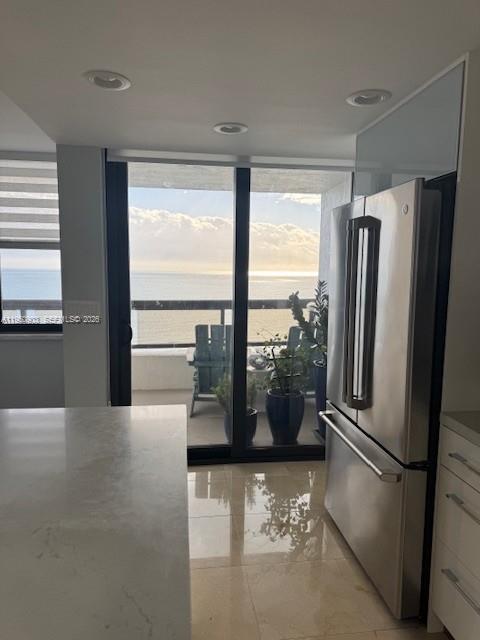 CLUB ATLANTIS CONDO - Residential