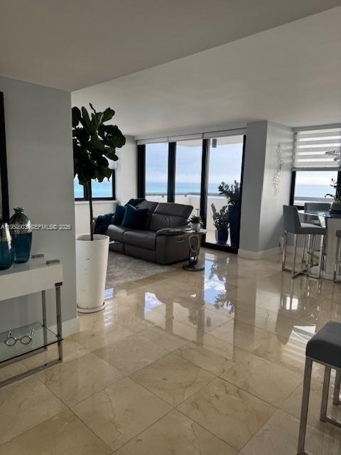 CLUB ATLANTIS CONDO - Residential