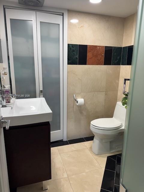 CLUB ATLANTIS CONDO - Residential