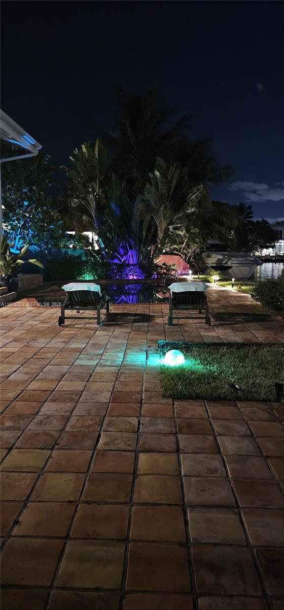 GOLDEN BEACH SEC E - Residential