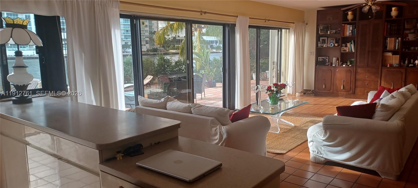 GOLDEN BEACH SEC E - Residential