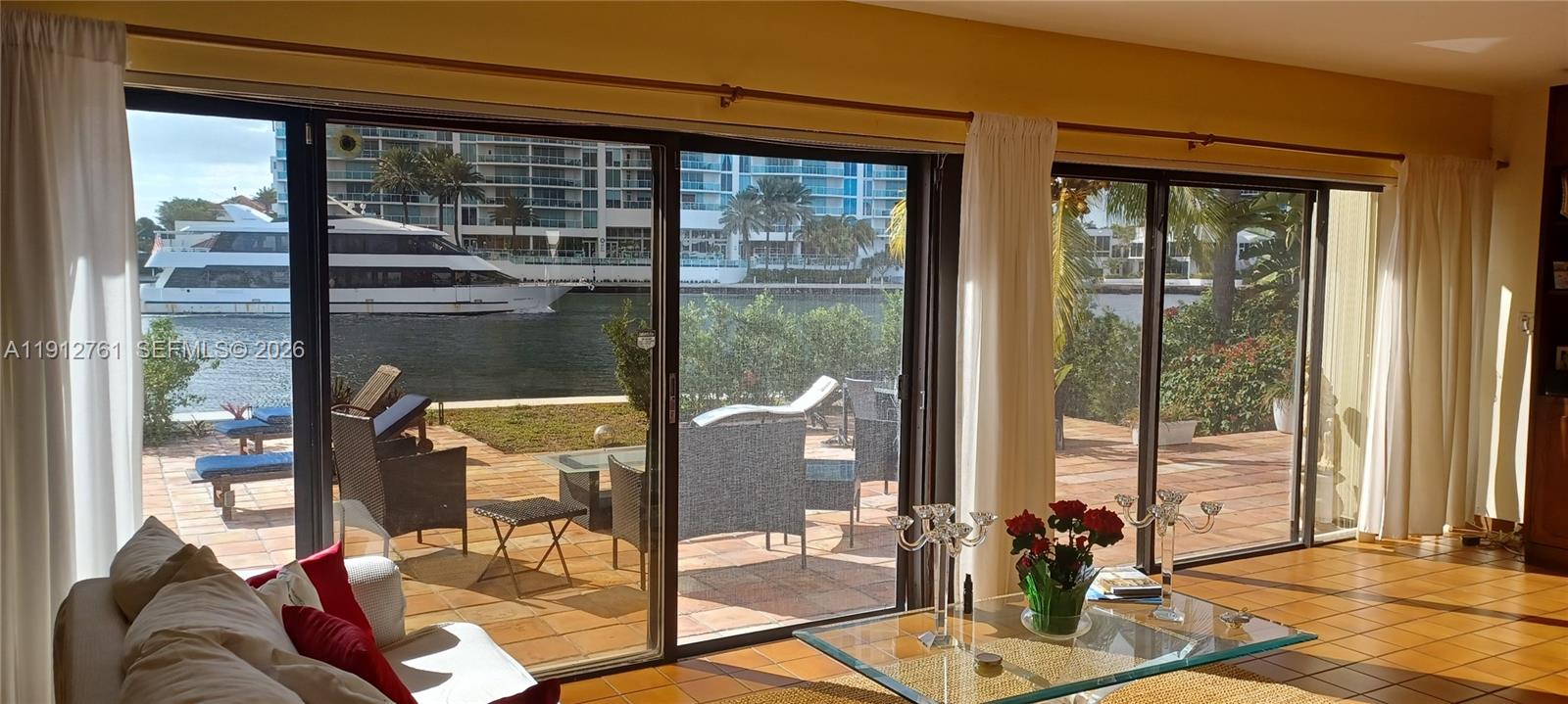 GOLDEN BEACH SEC E - Residential