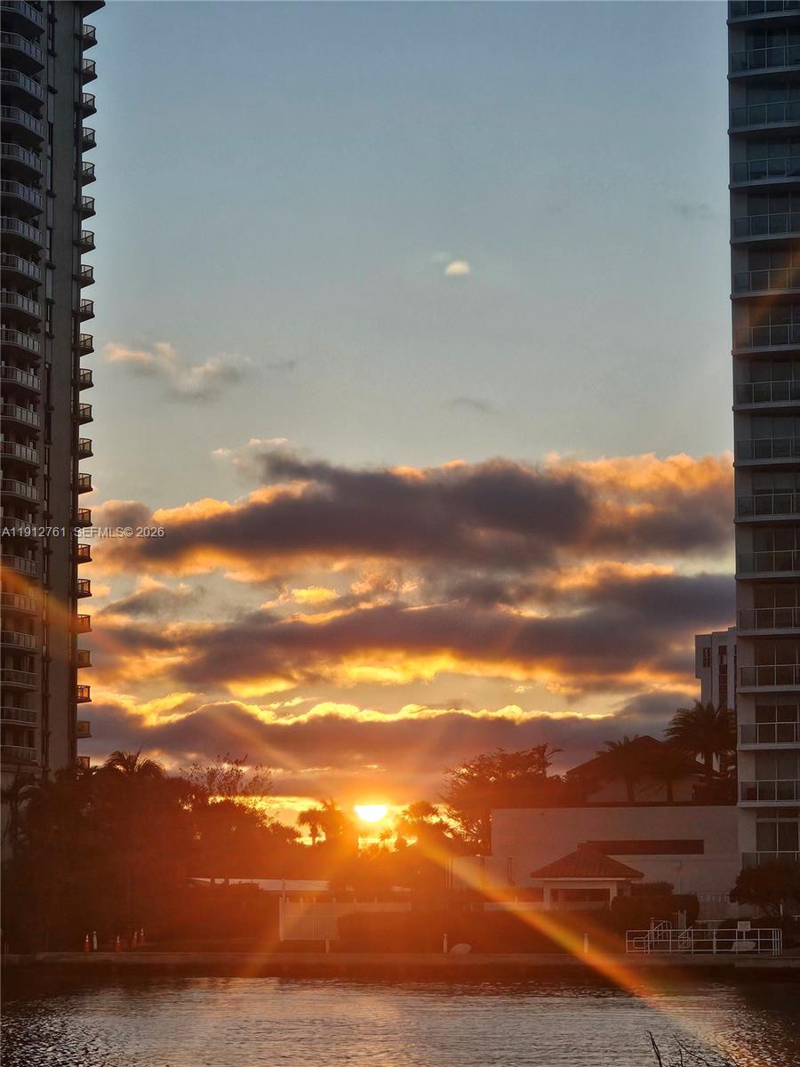 GOLDEN BEACH SEC E - Residential